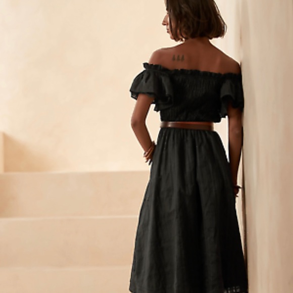 NWT: Banana Republic Smocked Ruffle Midi Dress - Picture 5 of 7